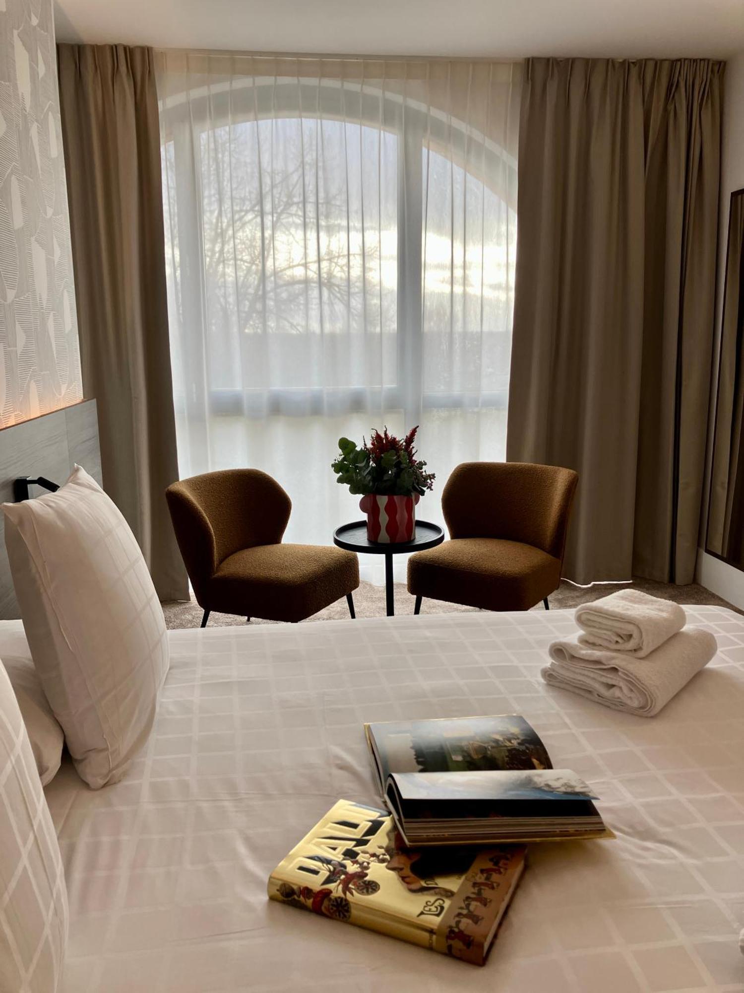 Dali Hotel Монтобан Екстер'єр фото